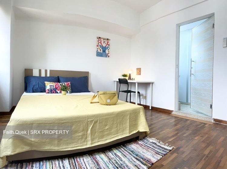 Lucky Plaza (D9), Apartment #579952361